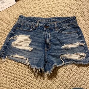 American eagle shorts!!